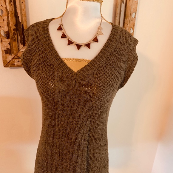 Cyrns Olive Green Sleeveless Sweater - Picture 2 of 3